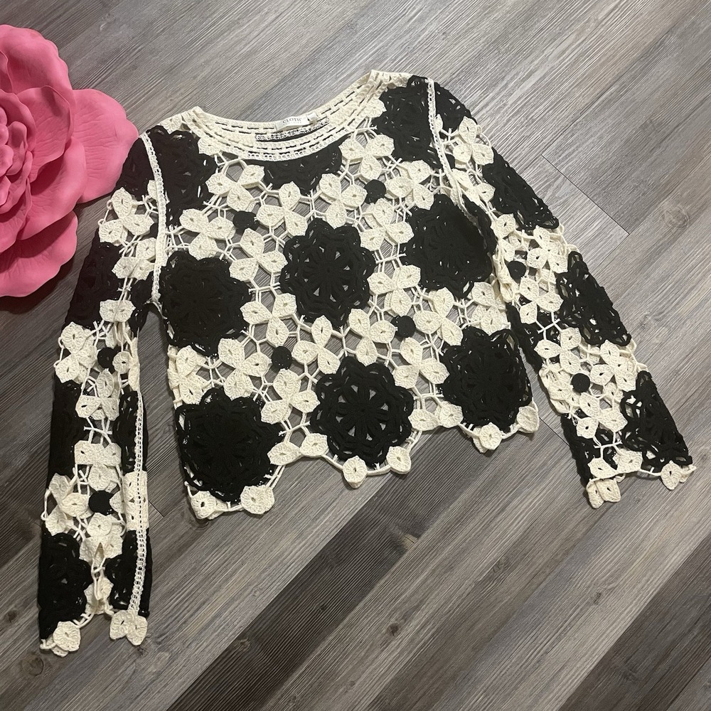 CLOTH BY DESIGN Crochet Top Sweater Sz L Black Ivory Floral Boho Festival Sheer